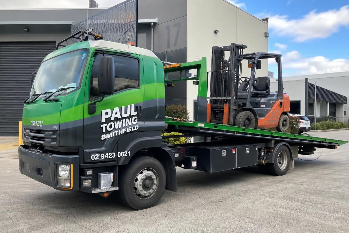 Forklift towing up to 4 tonnes by Paul Towing Smithfield